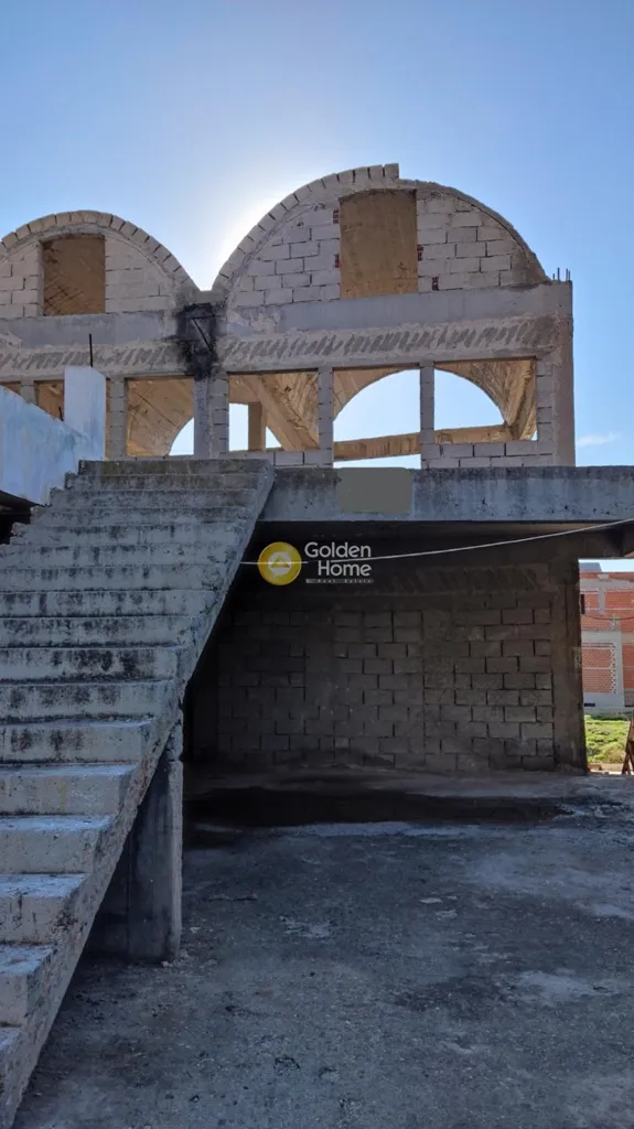 Extérieur - Partially Completed Building with Seafront Proximity in Santorini