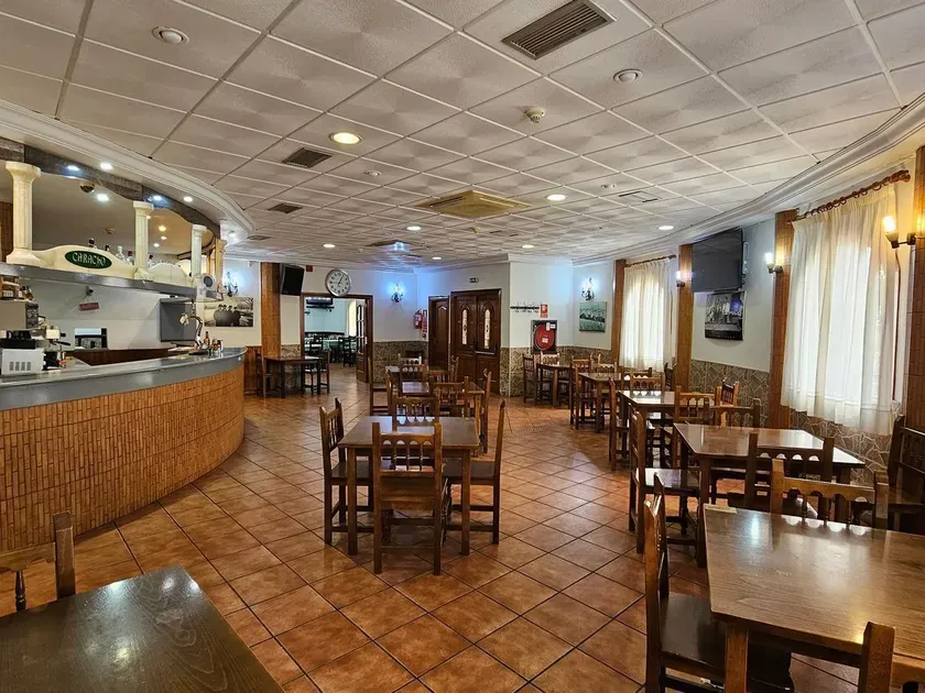 Rooms - Hotel with Bar-Restaurant near Corella Centre