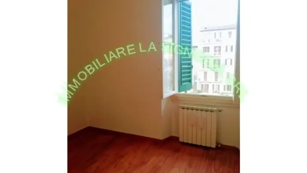 Stanze - Appartamento con balcone nel centro di Firenze
