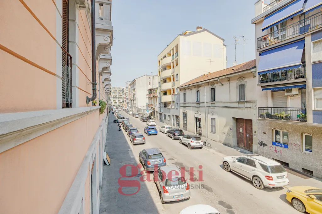 Esterno - Appartamento con terrazzino in stabile d'epoca a Milano