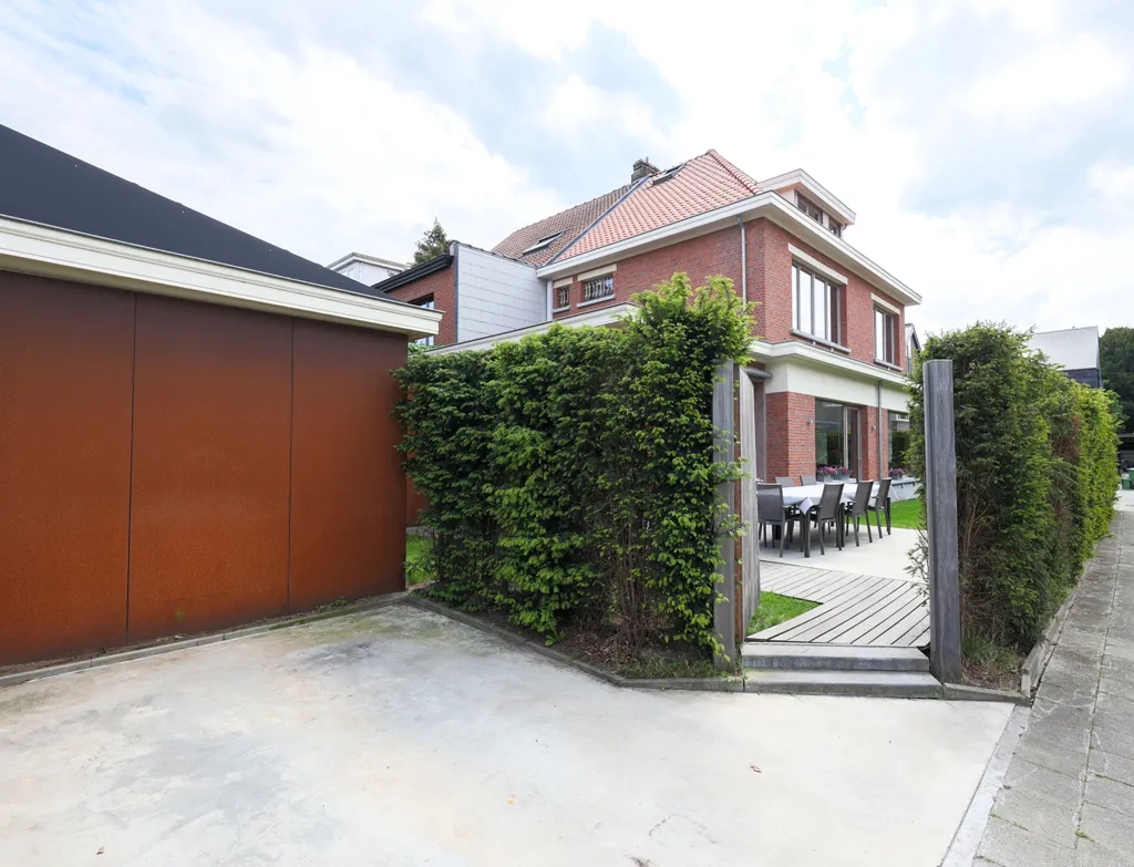 Extérieur - Maison Future-Proof avec Piscine à Mortsel