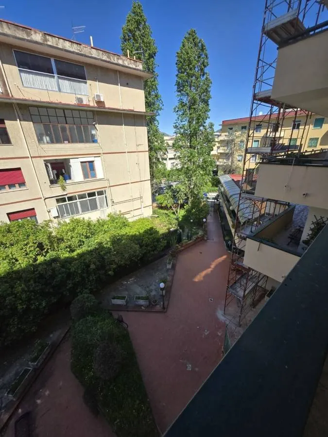 Balcon - Rearranged 2-Bedroom Apartment in Caserta