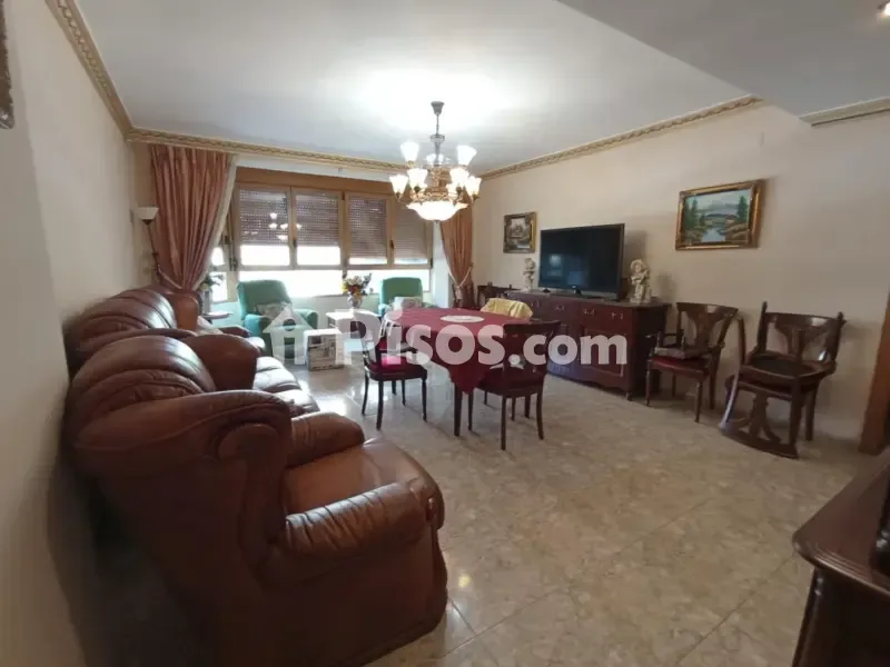 Elutuba - Ground Floor Flat with Balcony in San Marcelino