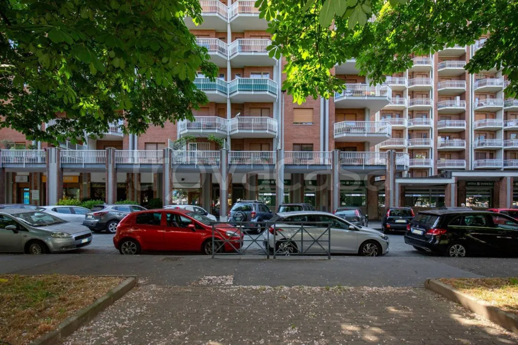 Esterno - Rearfitted Apartment with Balcony in Turin