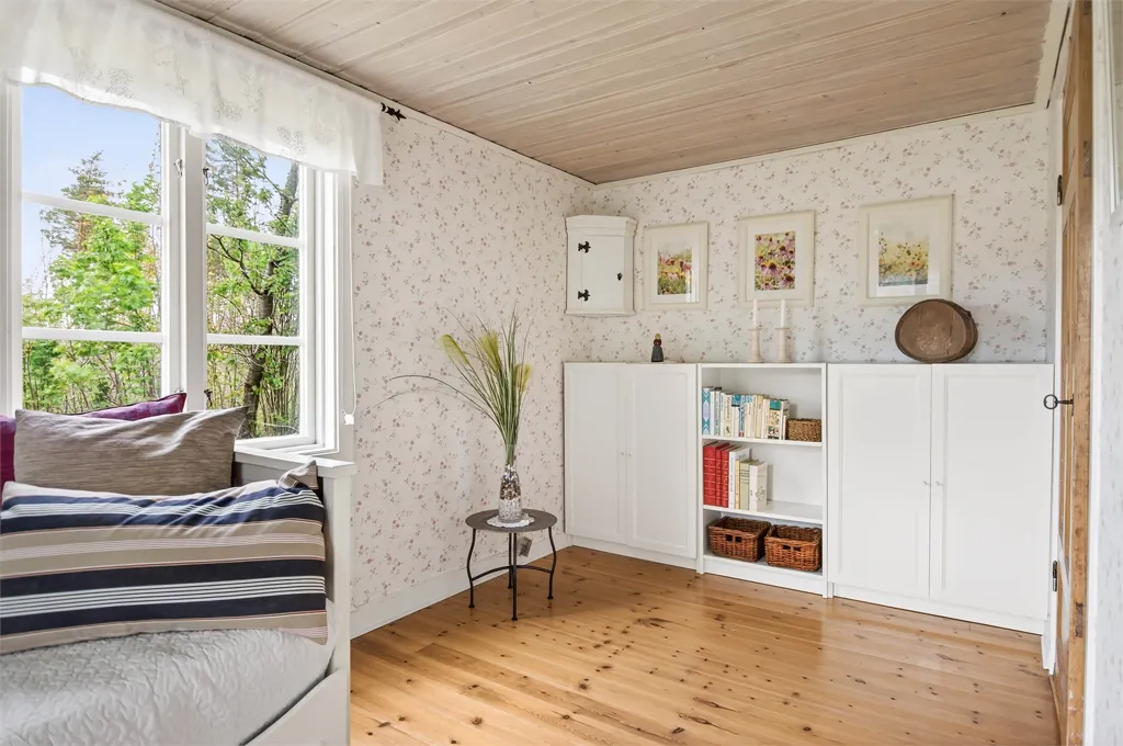 Chambres - Renovated Holiday Home with Pool in Ängby