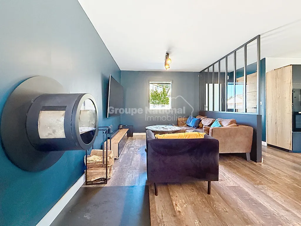 Séjour - Villa avec Piscine et Garage à Mollégès