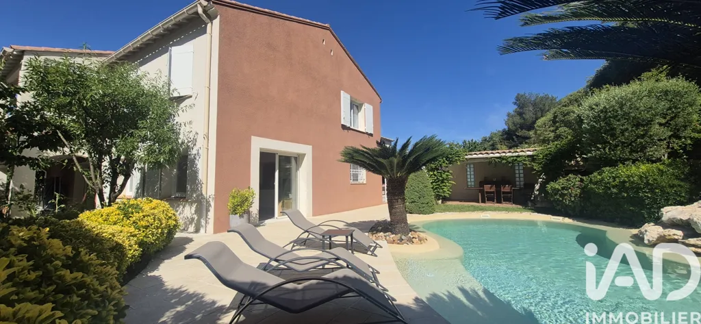 Piscine - Maison Rénovée avec Piscine au Crès