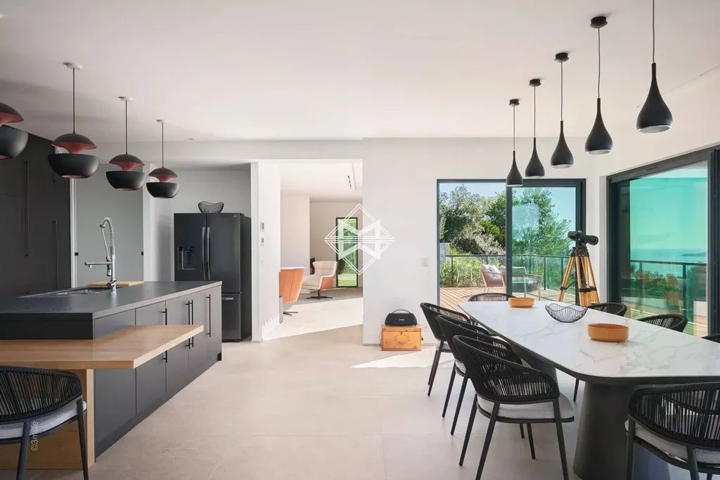 Sala da pranzo - Luxury Villa with Sea View in Grimaud