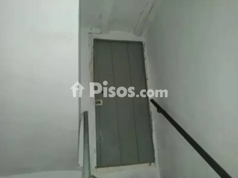 3 magamistoaga maja asukohas ES