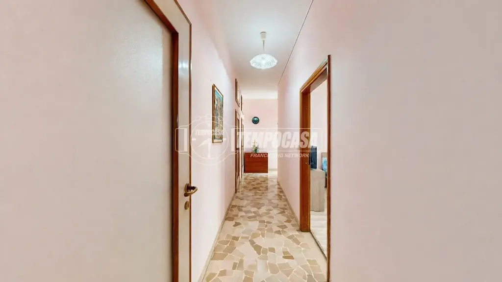 Entrée - Spacious Apartment with Balconies in Carpi