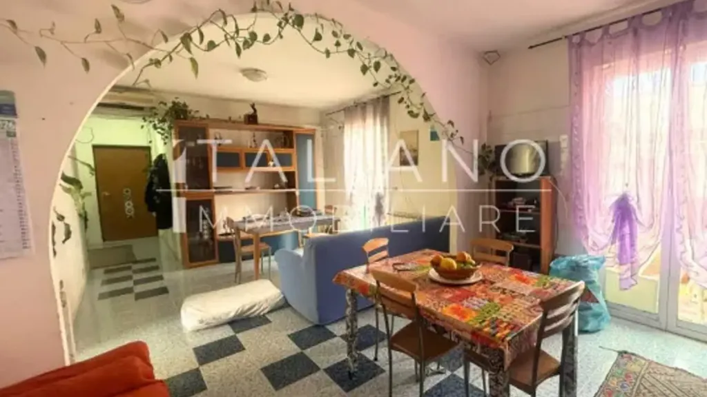 Söögituba - Seafront Apartment with Balcony in Milazzo