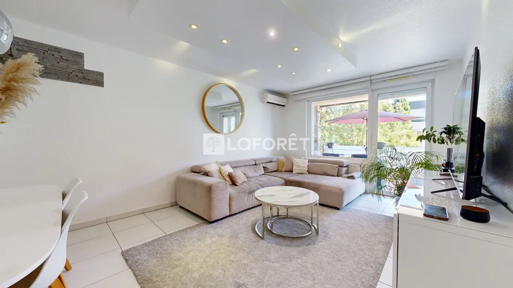 Living Room - 4-Piece Apartment with South Terrace in Strasbourg