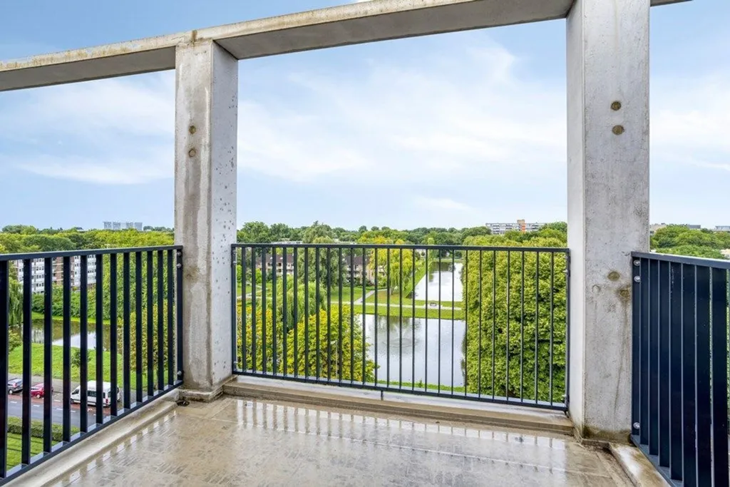 Rõdu - 1-Bedroom Apartment with Balcony in Rotterdam