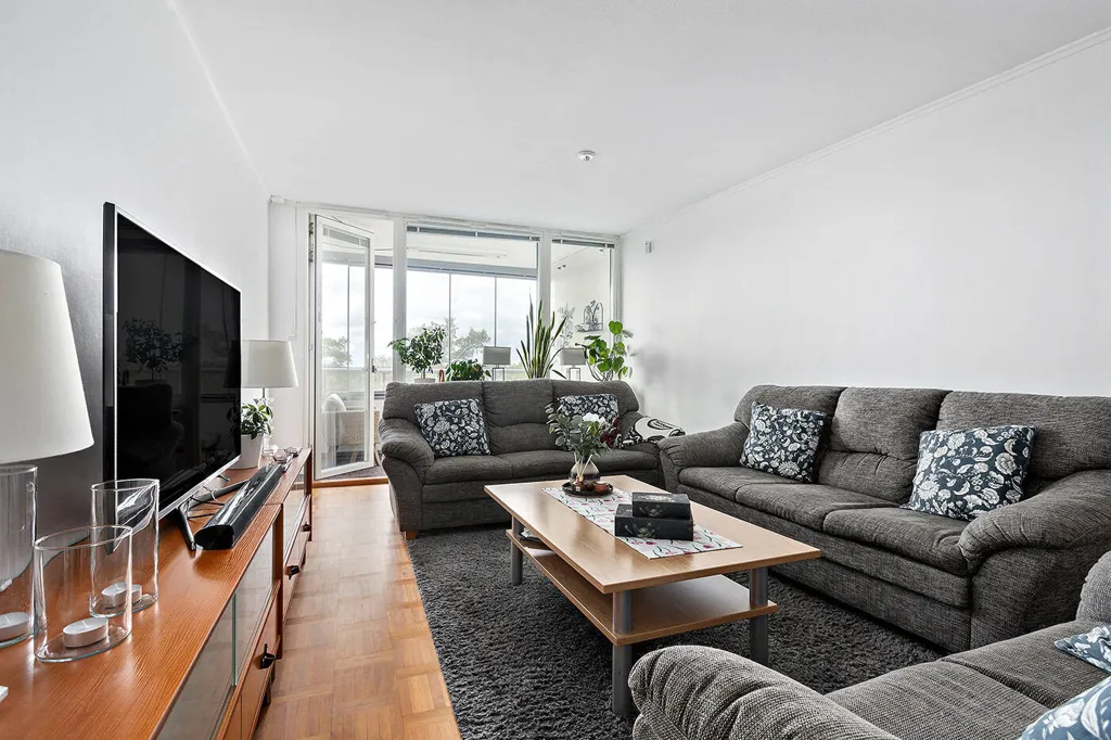 Séjour - Apartment with Balcony in Kallhäll
