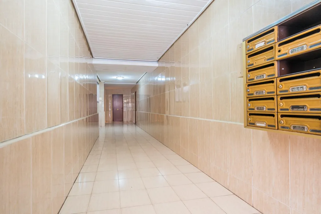 Entrée - Apartment with Pool in Els Orriols, Valencia