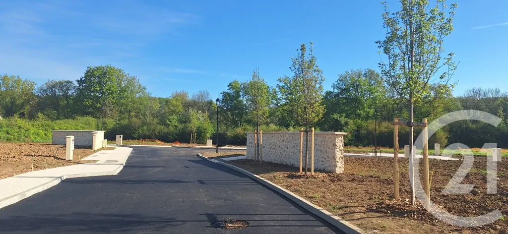 Extérieur - Terrain Viabilisé Prêt à Construire à Pecqueuse