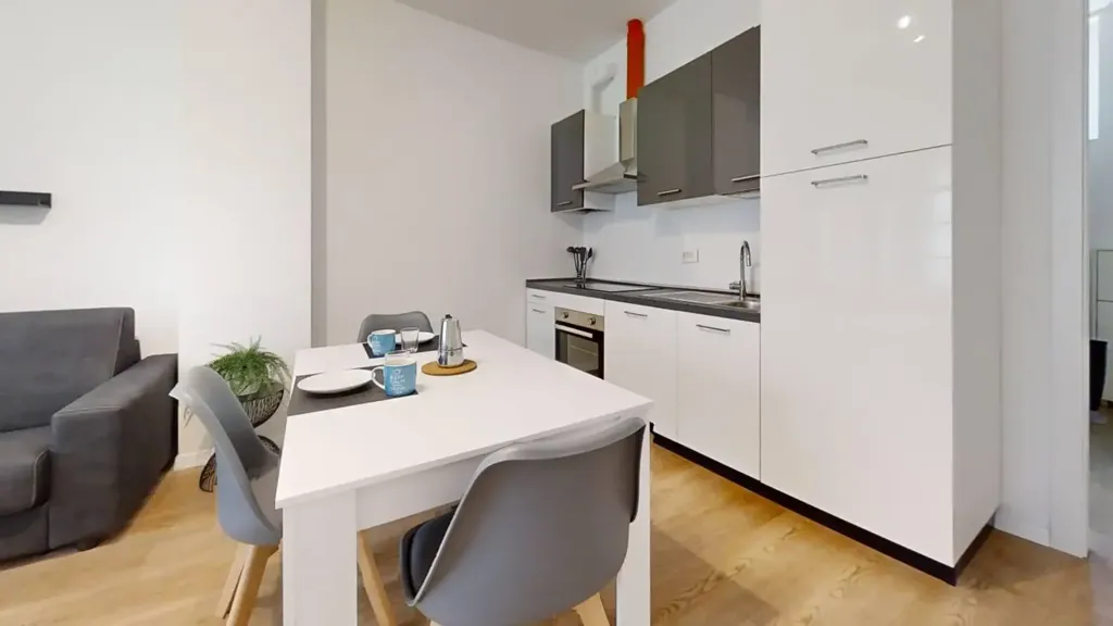 Cuisine - Restored Studio with Kitchen in Mestre Centre