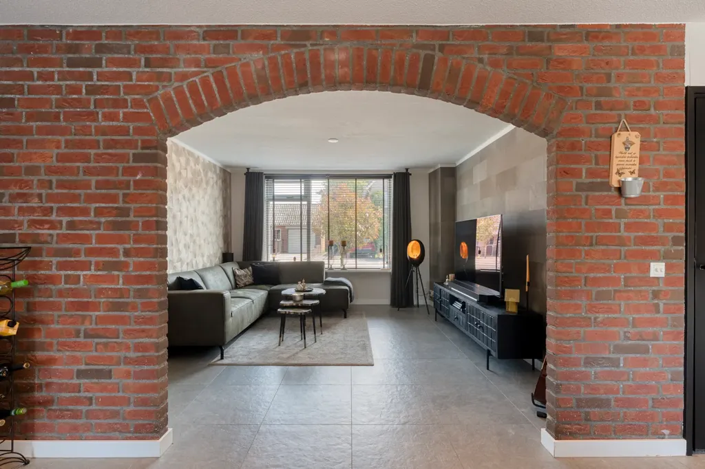 Entrée - Modernised Semi-detached House in Lutten