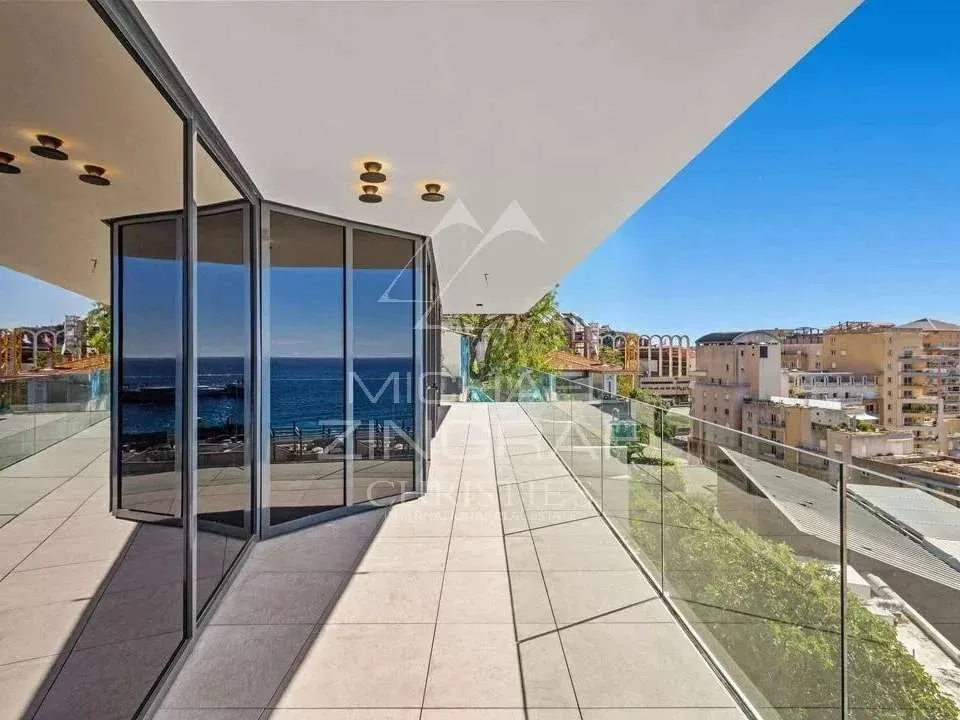 Luxury Apartment with Terrace in Cap-d'Ail
