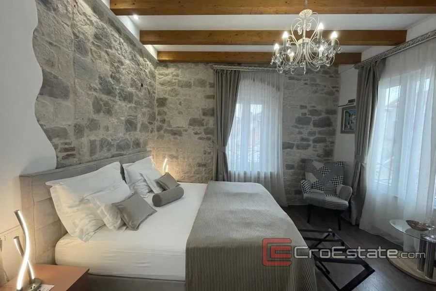 Magamistoad - Four-Bedroom Apartment with Waterfront View in Split