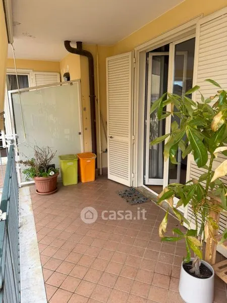 Terrasse - Fully Furnished Triplex with Balcony in Caserta