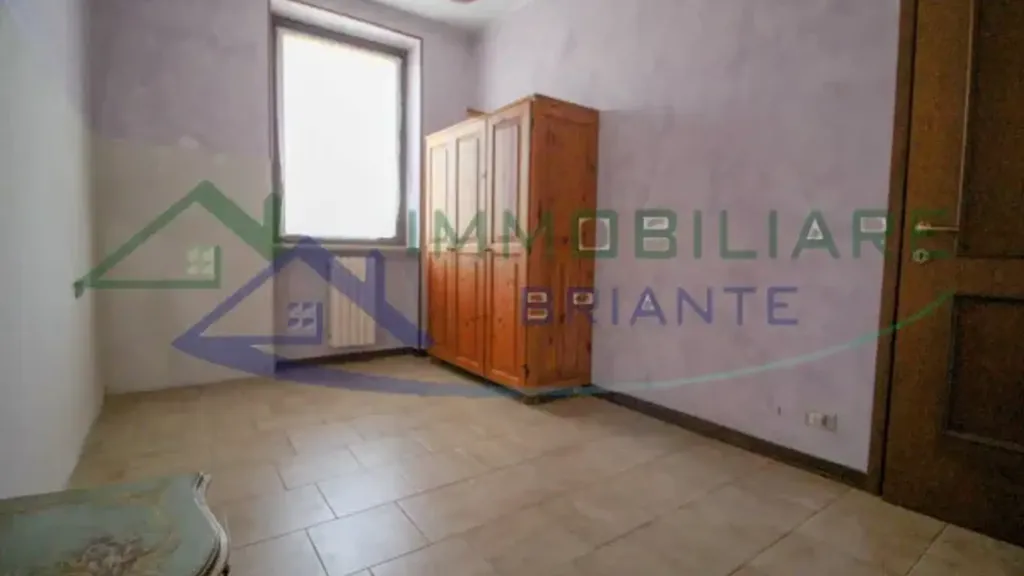 Toad - Terraced Villa with Private Garden in Angera