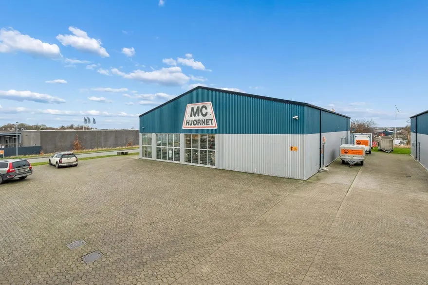 Extérieur - Commercial Property with Shop and Workshop in Hillerød