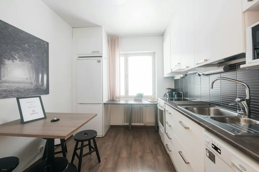 Kitchen - 1-room apartment in Helsinki