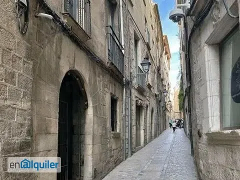 Välivaade - Charming Duplex with Balcony in Girona's Old Town