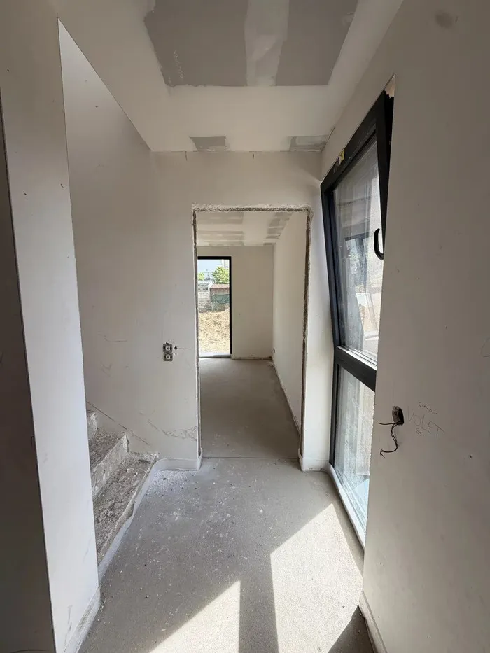 Pièces - Maison en Construction à Oberkorn avec Terrasse