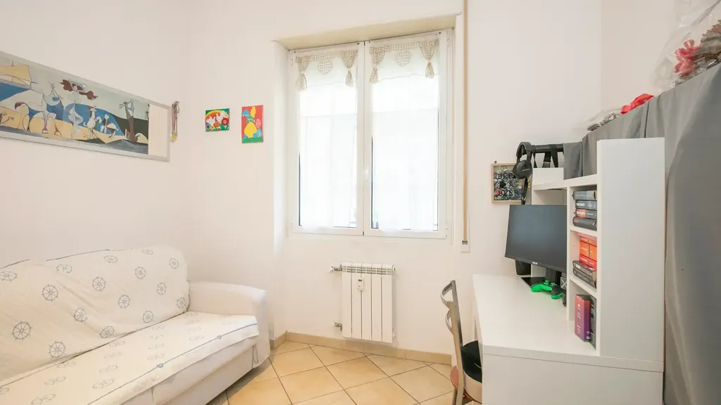 Chambres - Apartment with Private Parking in Genoa