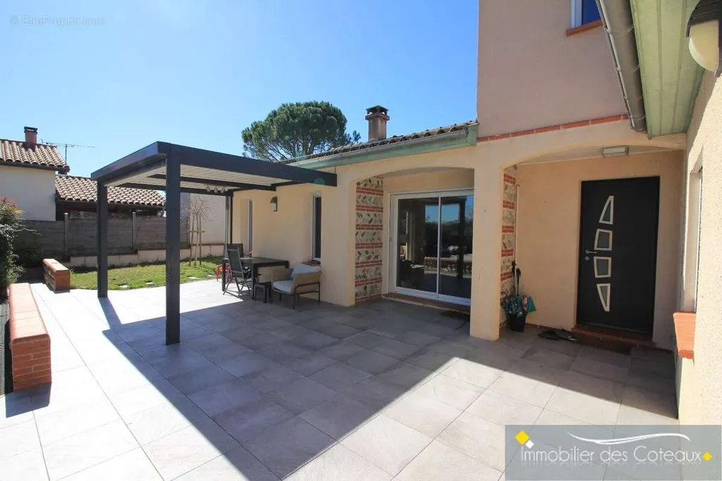 Terrasse - Maison au Calme avec Piscine à Venerque