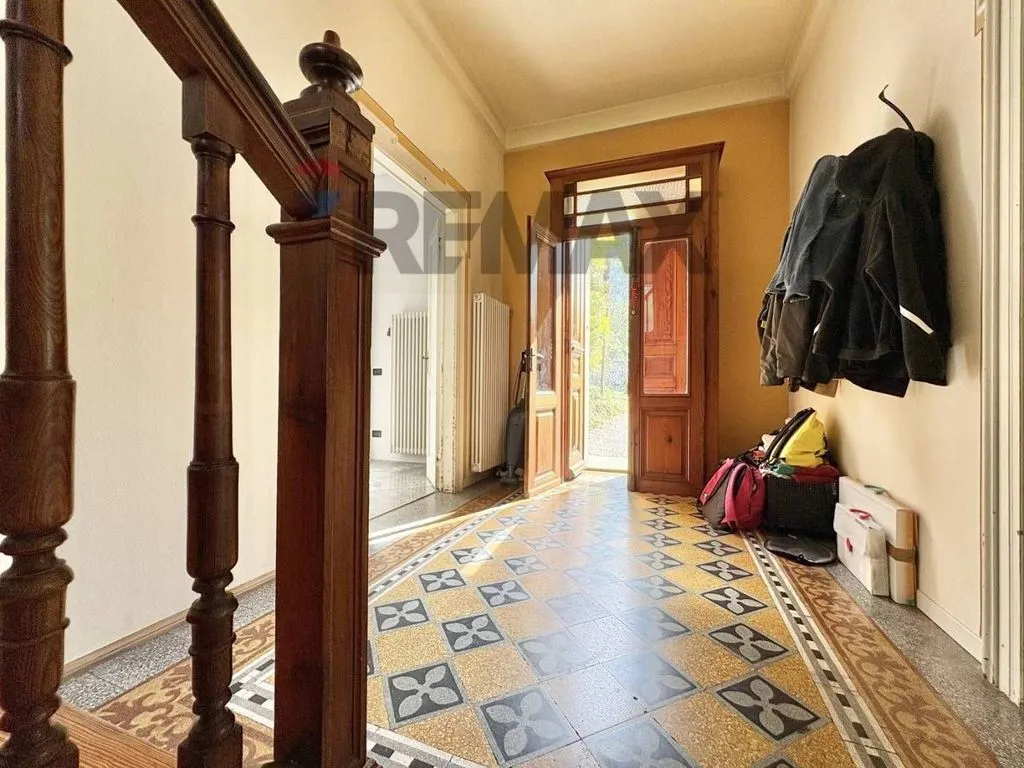 Flur - Historic Villa with Private Garden in Mergozzo