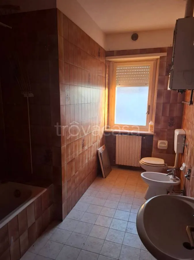 Salles de bain - Apartment with Private Garden in Scalenghe