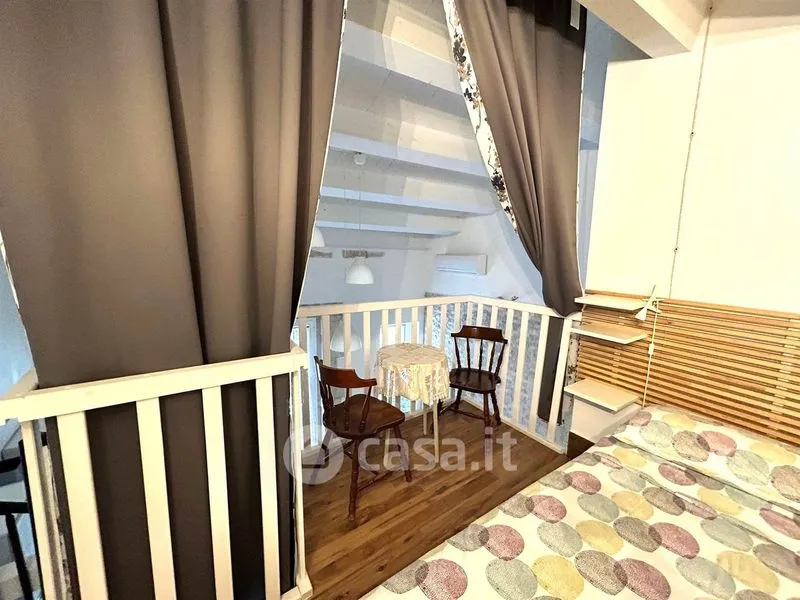 Chambres - Rustic Trilocale with Balcony in Ortigia, Siracusa
