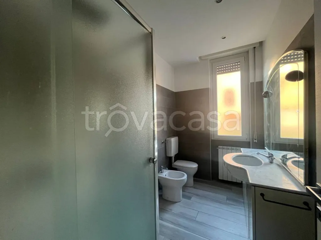 Vannitoad - Rented 3-Bedroom Flat with Balcony in Arona