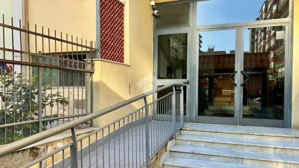 Esik - Apartment with Balcony in Palermo's Romagnolo