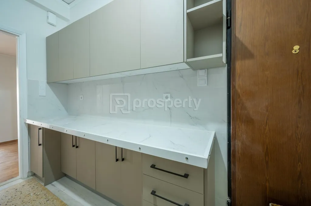 Köök - Renovated Apartment with Sea View in Patras