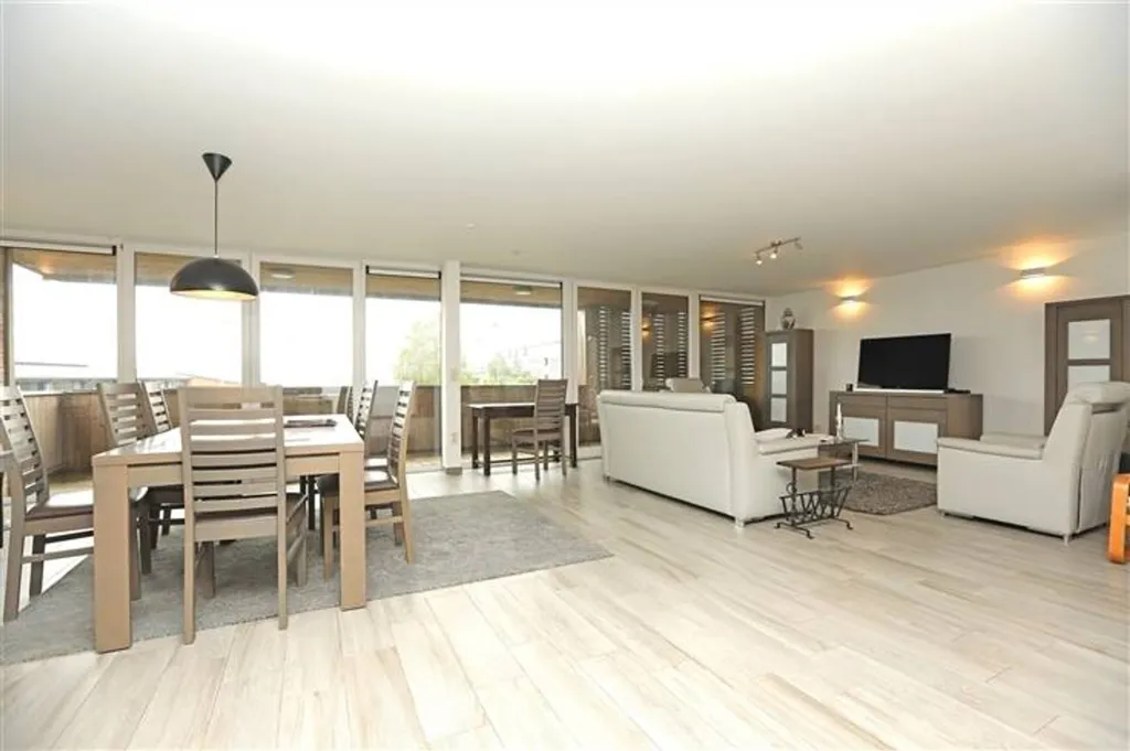 Söögituba - Apartment with Terrace in Bertrix Centre