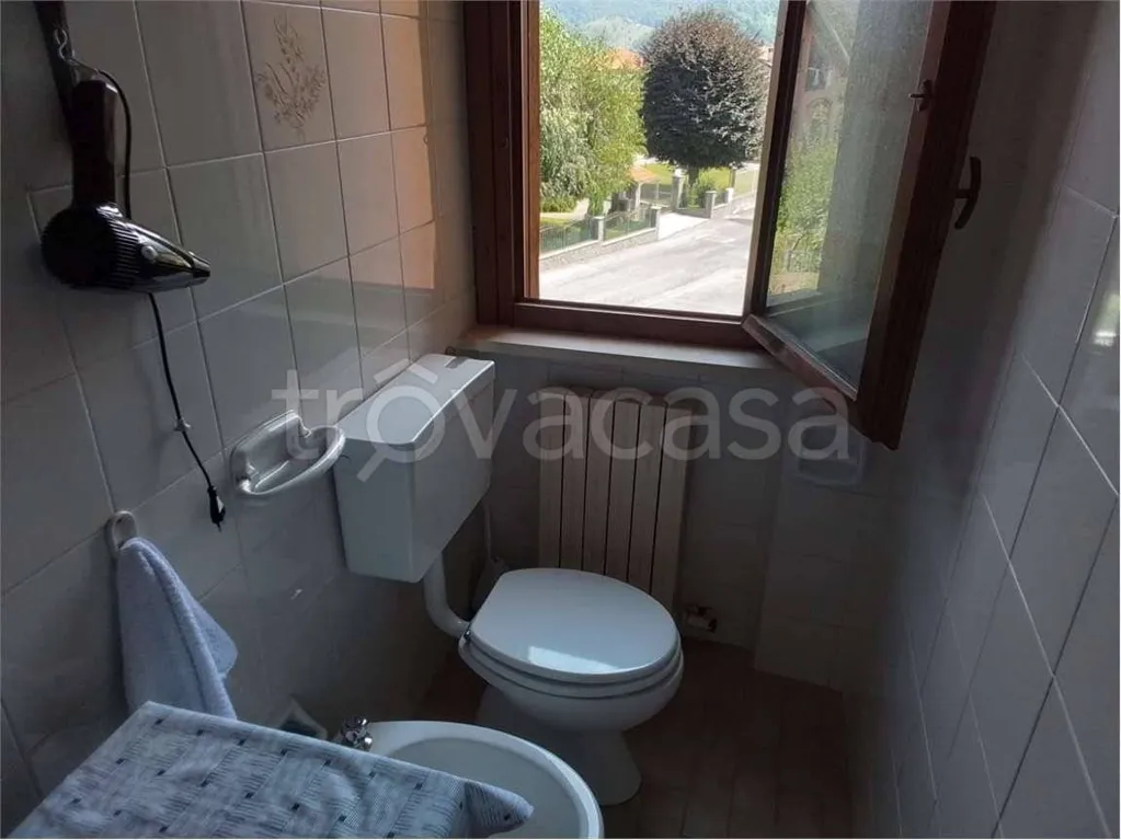 Salles de bain - Apartment with Balconies in Garessio