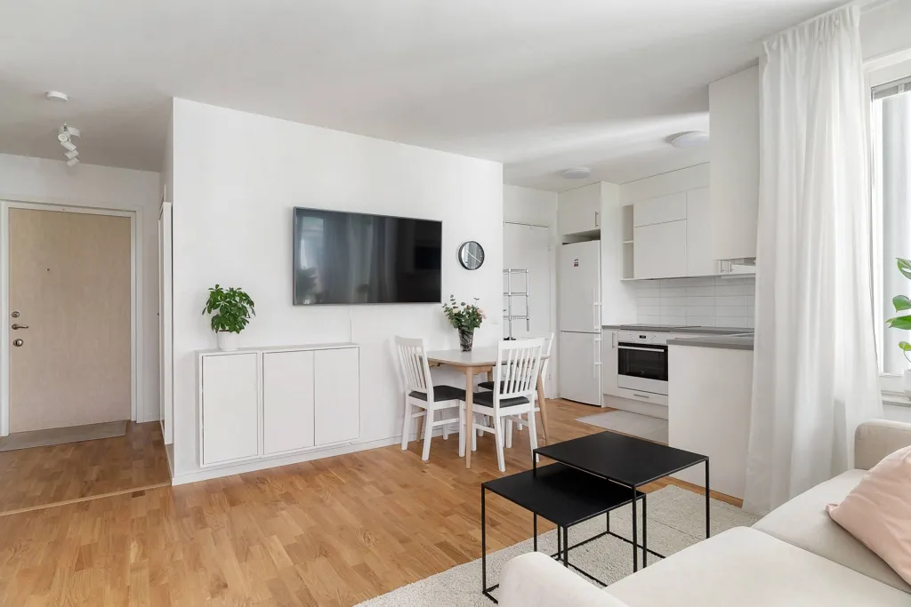 Living Room - Apartment with Balcony in Råsunda
