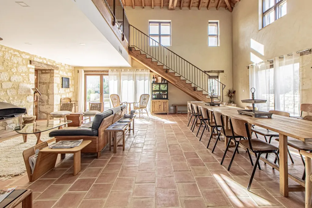 Salle à manger - Domaine de Prestige avec Piscine Intérieure