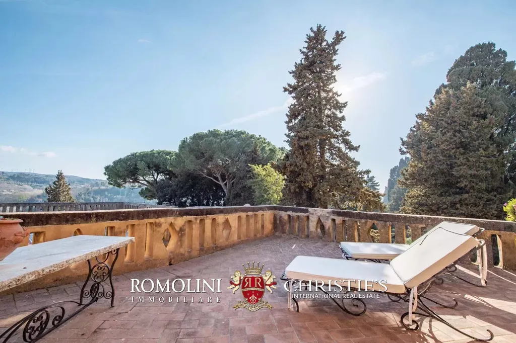 Terrass - 18th-Century Villa with Panoramic Views near Pisa