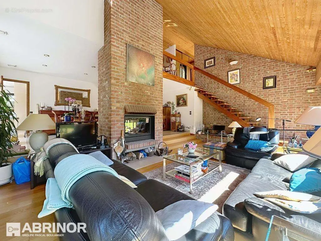 Séjour - Villa d'Architecte dans un Écrin de Verdure à Wasquehal