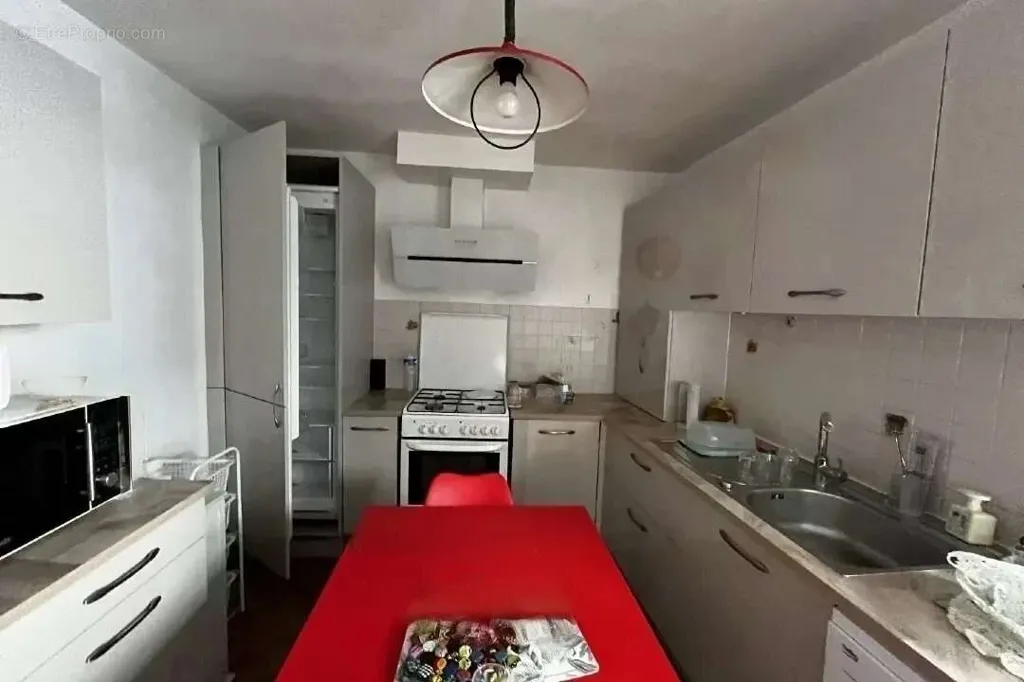 Cuisine - Maison de Village avec Vue Montagne à Terrasse
