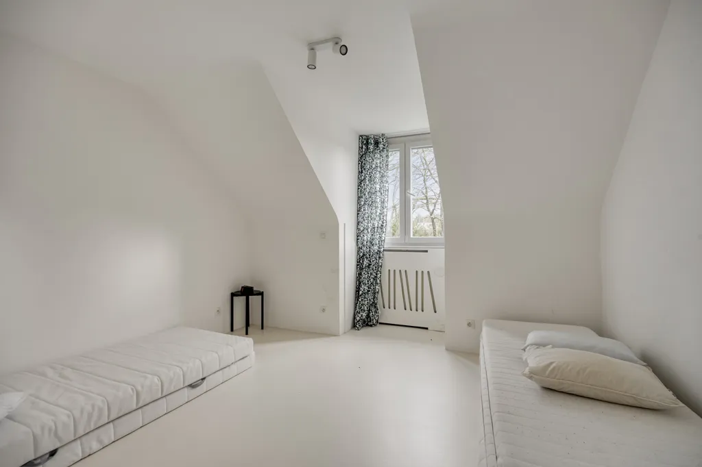 Magamistoad - Luxury House with Pool on Blücherlaan, Uccle