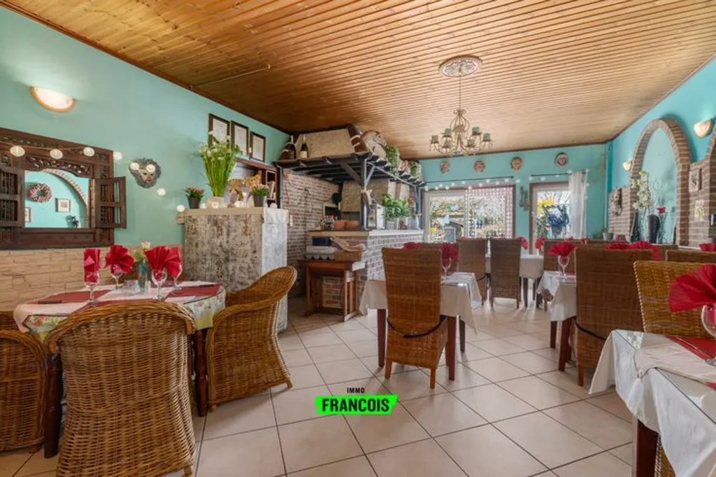 Söögituba - Commercial Property with Spacious Residence in Central Location
