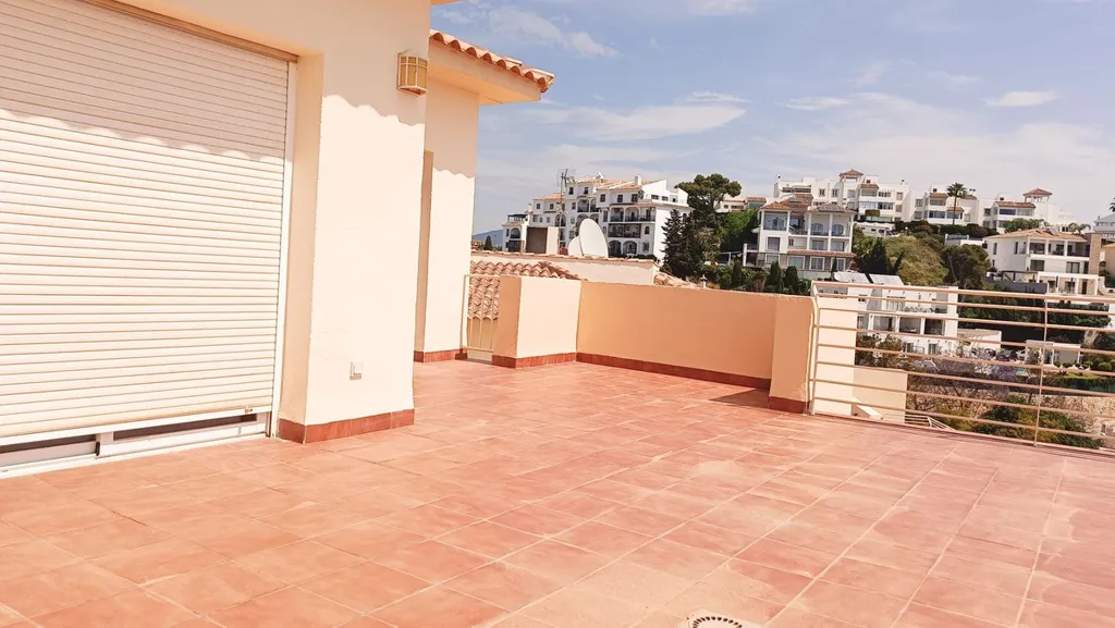 Terrace - Penthouse with Sea View in Riviera del Sol