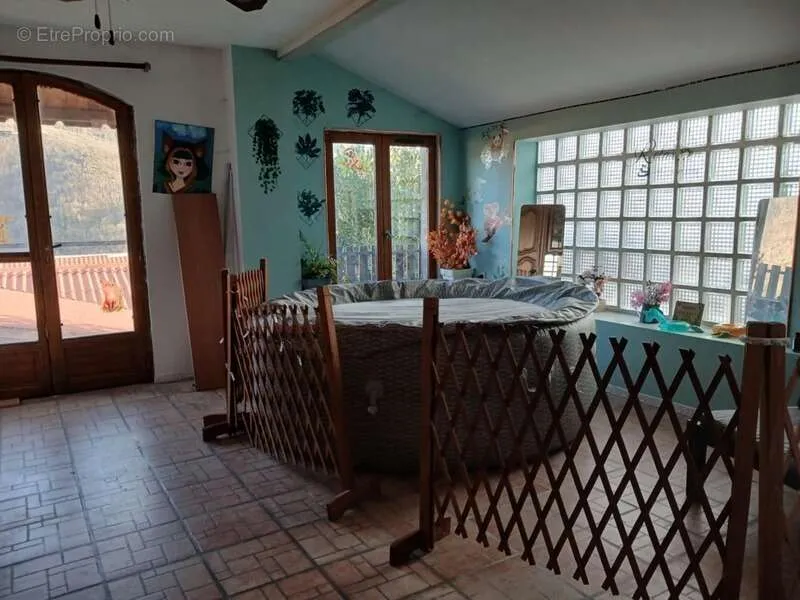 Toad - Spacious Townhouse with Mountain View in Thiers