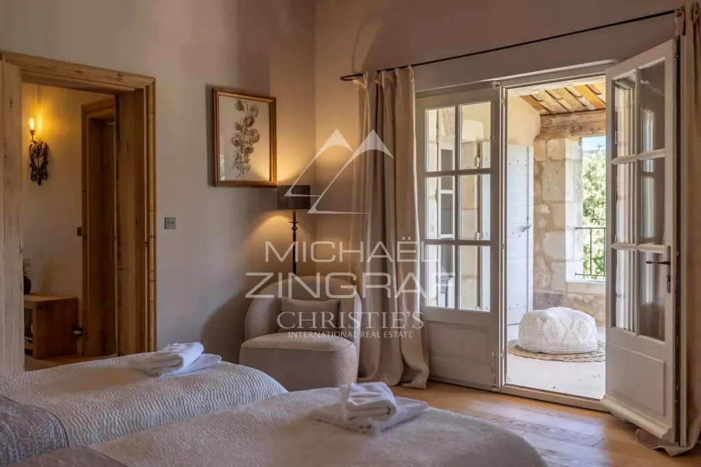 Bedrooms - Mas with Heated Pool in Alpilles Olive Park